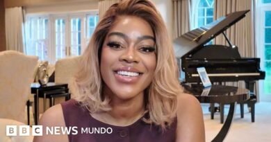 Perdí mi cabello por la quimioterapia; ahora mis pelucas las usan estrellas de primera línea. - BBC News Mundo