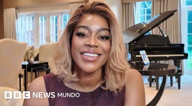 Perdí mi cabello por la quimioterapia; ahora mis pelucas las usan estrellas de primera línea. - BBC News Mundo