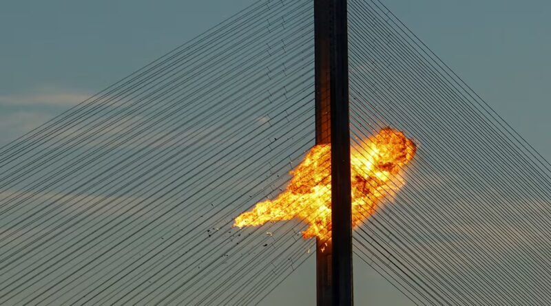 Rusia bombardea cuatro puentes clave en Kiev y siembra el caos
