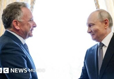 Rusia dice estar dispuesta a reanudar las conversaciones con Ucrania y EE.UU. para poner fin a la guerra - BBC News Mundo