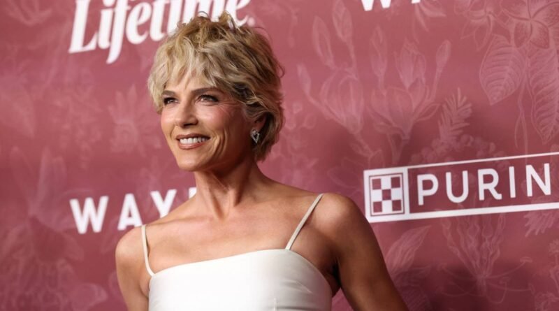 Selma Blair se declara inocente de cargos de agresión tras altercado en un vuelo; el FBI investiga el caso - RR Noticias