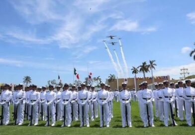 Sheinbaum encabeza ceremonia en Veracruz por el 205 aniversario de la Armada de México - RR Noticias