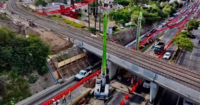 Tren provoca daños en bardas y viviendas de Querétaro - RR Noticias