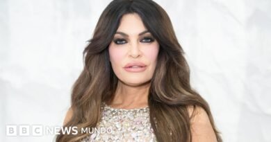 Trump destituye a Kimberly Guilfoyle como embajadora de EE.UU. en Grecia tras acusaciones de corrupción - BBC News Mundo