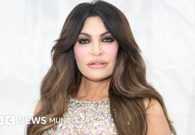 Trump destituye a Kimberly Guilfoyle como embajadora de EE.UU. en Grecia tras acusaciones de corrupción - BBC News Mundo