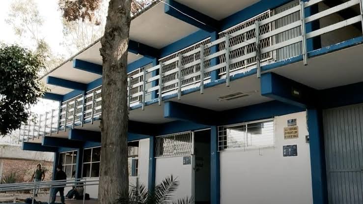 UAQ reforzará seguridad en Prepas Norte y Sur - RR Noticias