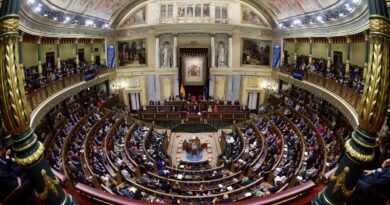 Un decreto cosido a medida para implicar a toda la mayoría
