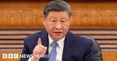 Xi realiza la mayor purga en la historia de su gobierno y le exige 