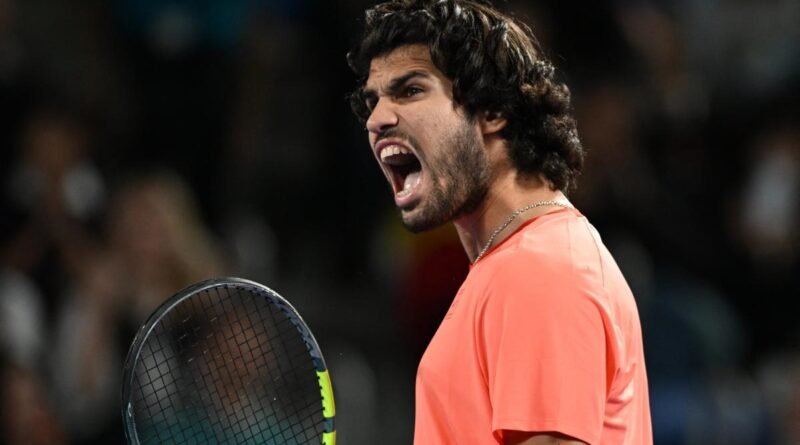 ¡Carlos Alcaraz ruge en Tokio! Firma gran remontada ante Jaume Munar y rompe una sequía de finales - RR Noticias