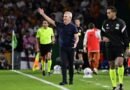 ¡Suma un punto! Javier Aguirre debuta como DT del Valencia en empate ante el Racing de Santander: 