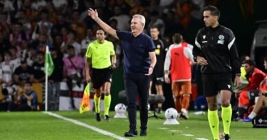 ¡Suma un punto! Javier Aguirre debuta como DT del Valencia en empate ante el Racing de Santander: 
