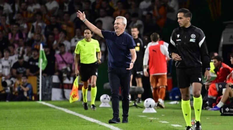 ¡Suma un punto! Javier Aguirre debuta como DT del Valencia en empate ante el Racing de Santander: